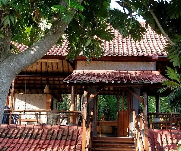 Sua Bali Lodge *